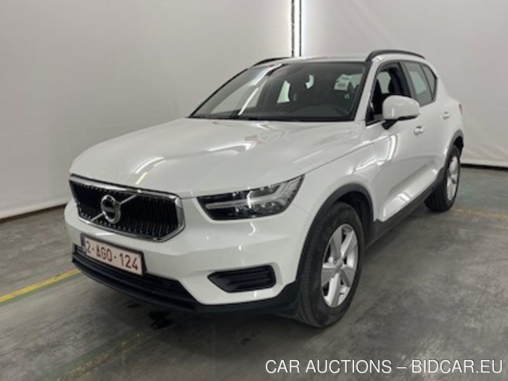 Volvo XC40 1.5 T2 MOMENTUM CORE