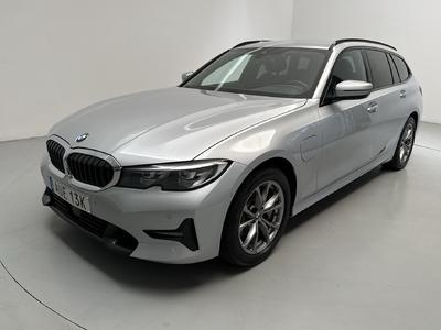 BMW 330e Touring, G21 (292hk)