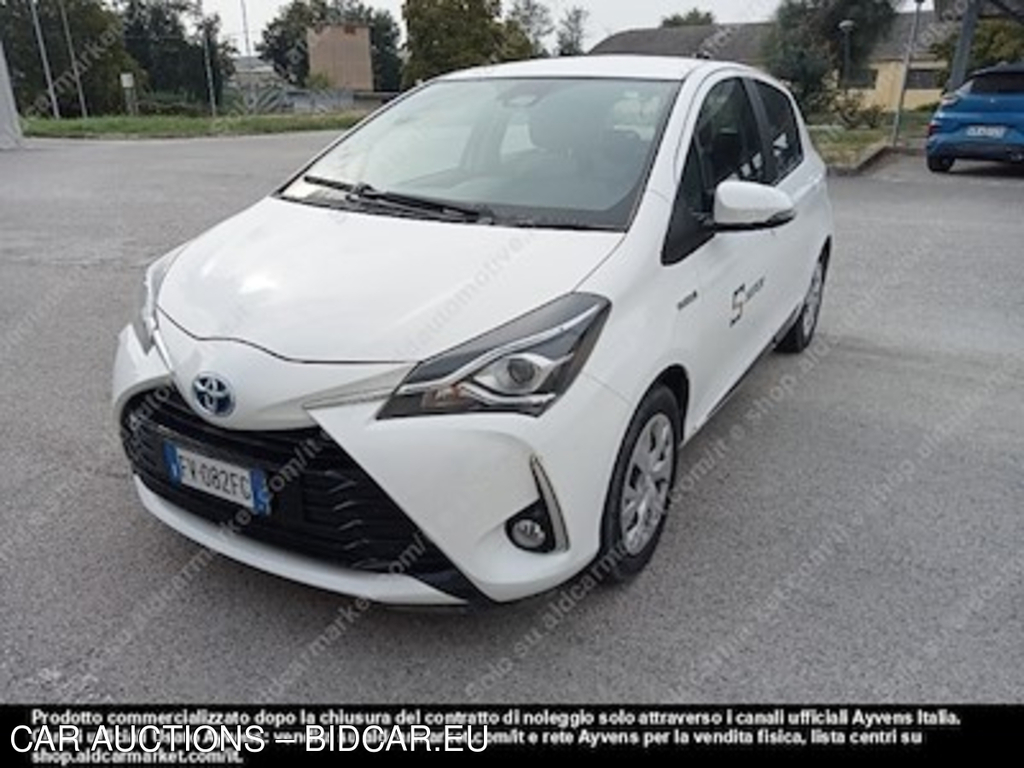 Toyota yaris 1.5 hybrid active hatchback -