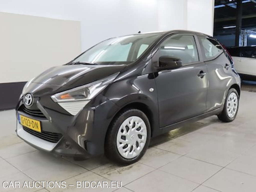 Toyota Aygo 1.0 VVT-i ActieAuto x-shift xplay