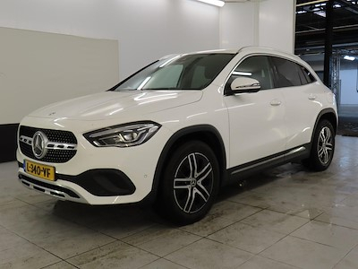 Mercedes-Benz GLA GLA 180 DCT Business Solution Luxury 5d