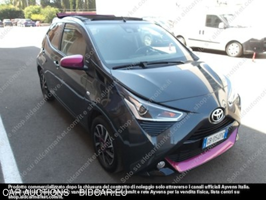 Toyota aygo connect 1.0 vvt-i x-wave -