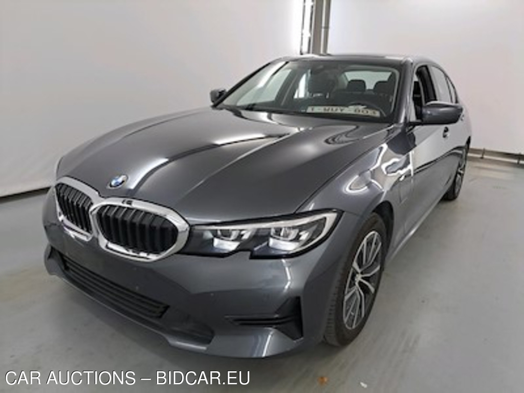 BMW 3 - 2019 330eA PHEV ACO Business EDition