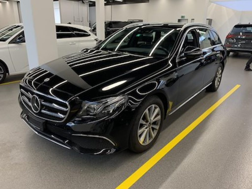 Mercedes-Benz E-CLASS E 220d 4Matic Swiss Star