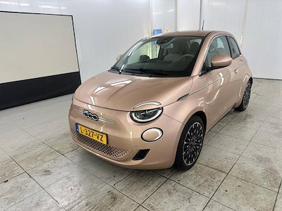 Fiat 500e 42kWh La Prima 3+1