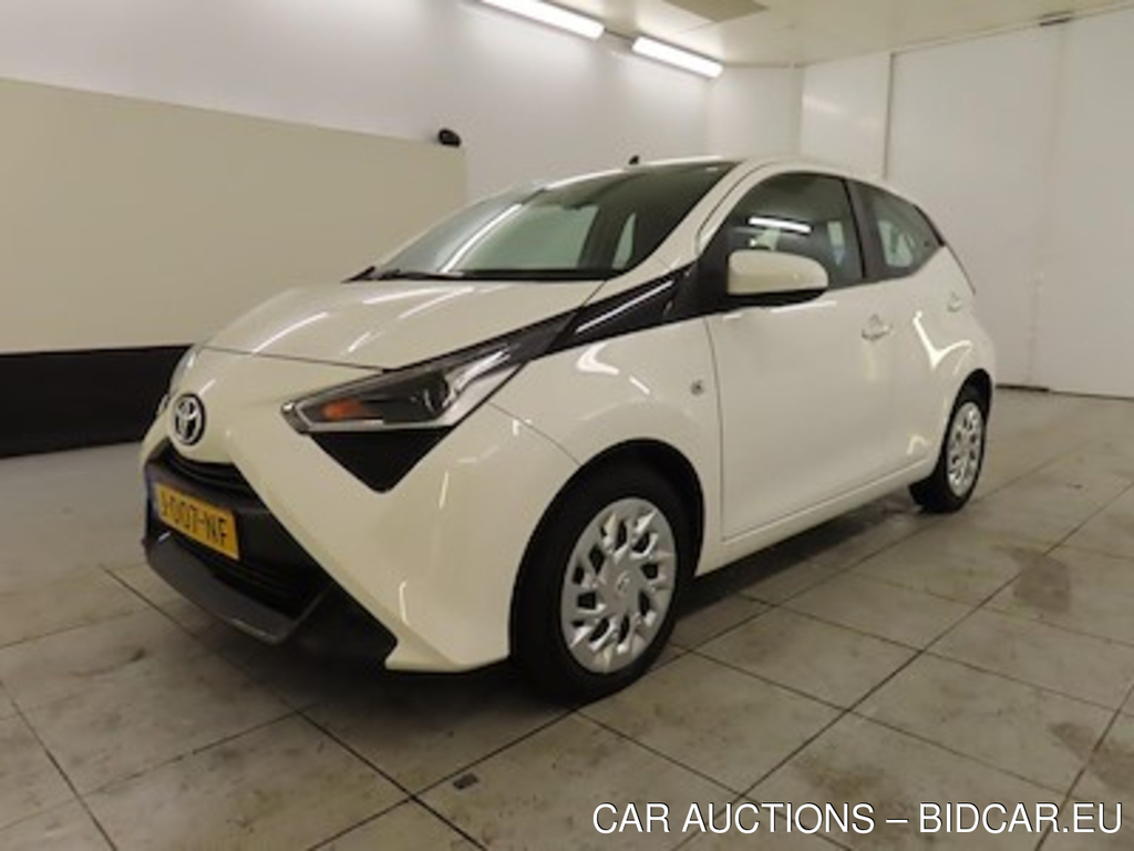 Toyota Aygo 1.0 VVT-i x-play x-shift 5d