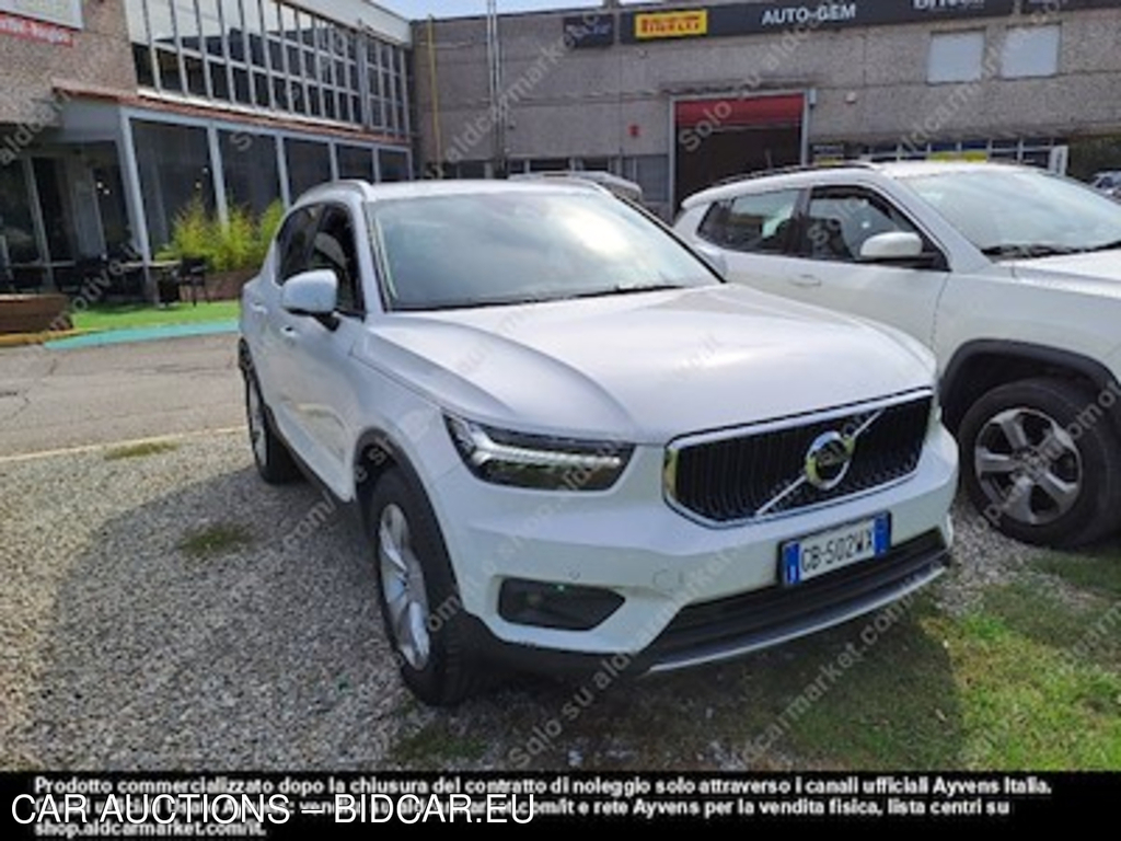 Volvo xc40 D3 geartronic momentum pro -