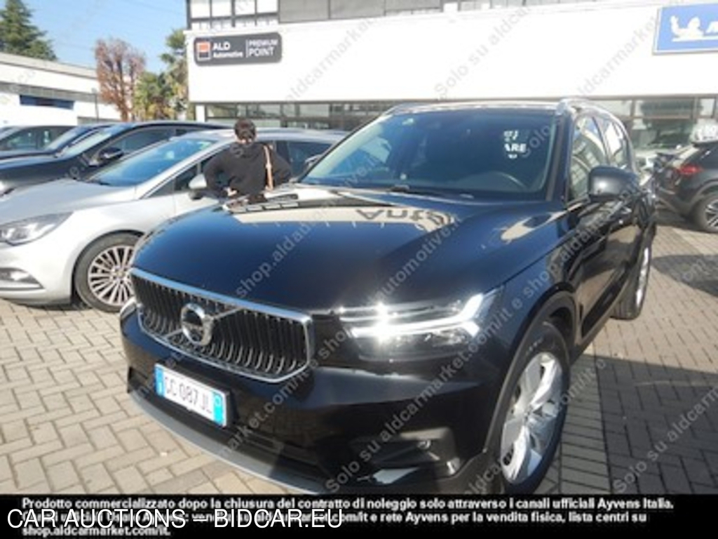 Volvo xc40 D4 awd geartronic momentum -