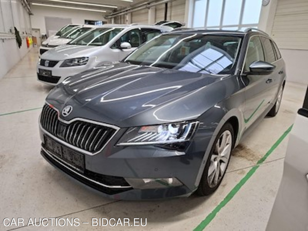 Skoda SUPERB Combi 2,0 TDI SCR Style 4x4 DSG 140KW