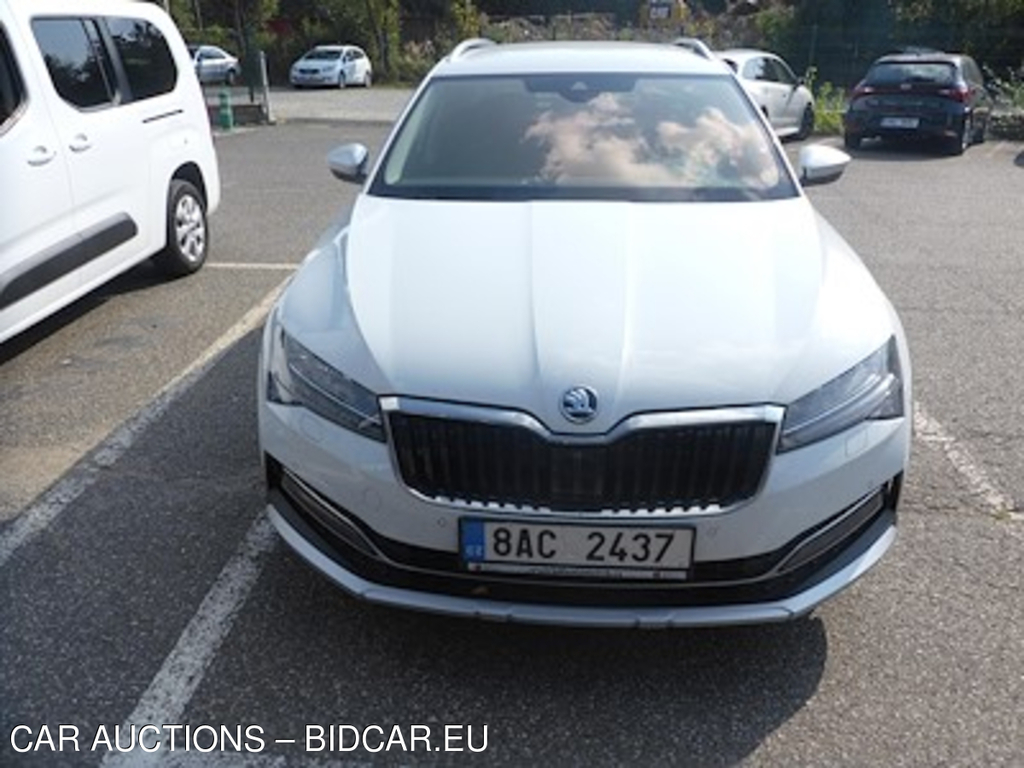 Skoda Superb 2.0 TDI 140kW Scout Combi 4x4 DSG