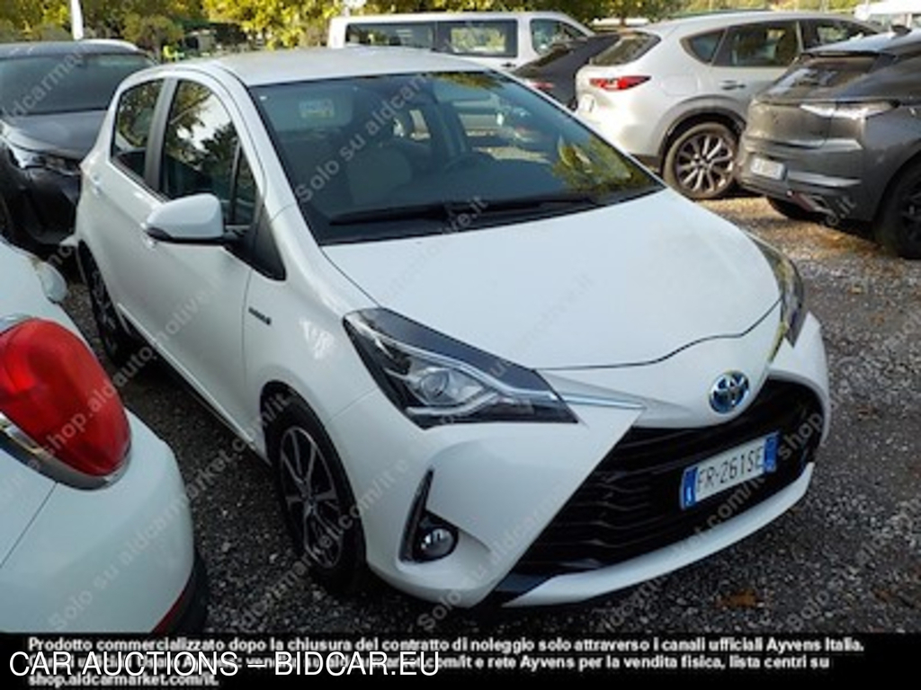 Toyota yaris 1.5 hybrid active hatchback -