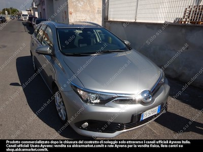 Toyota auris touring sports hybrid business -