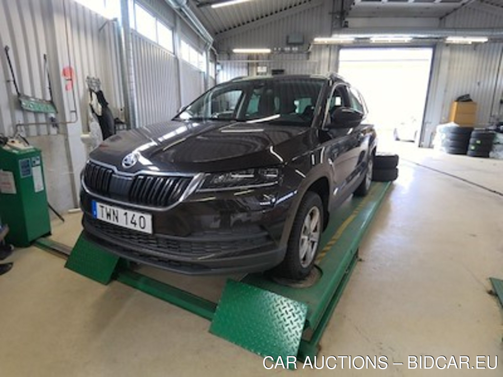 Skoda Karoq Tdi 150 4x4 Dsg Style Business Dragpkt Varmare 19