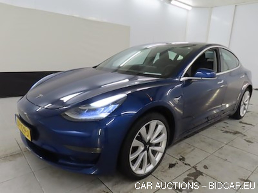 Tesla Model 3 Standard Range Plus 4d