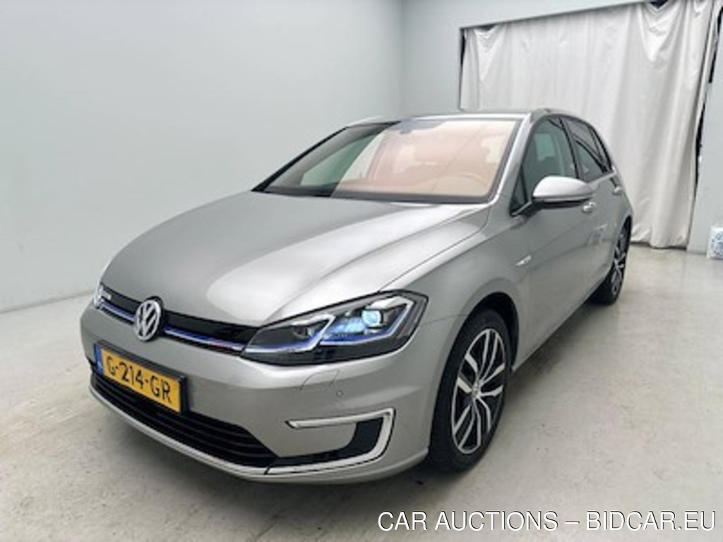 Volkswagen Golf e-Golf auto