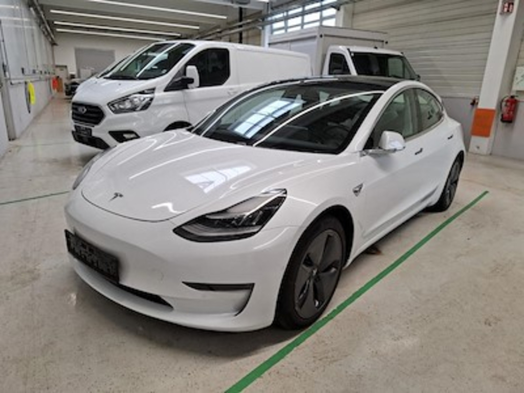 Tesla Model 3 Langstreckenbatterie Allrad Dualmotor 15