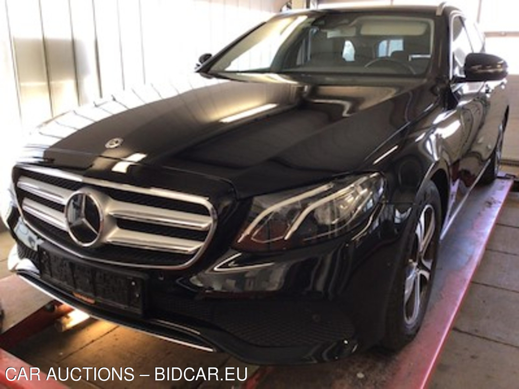 Mercedes-Benz E-Class 2.0 E 220 D T Business Auto