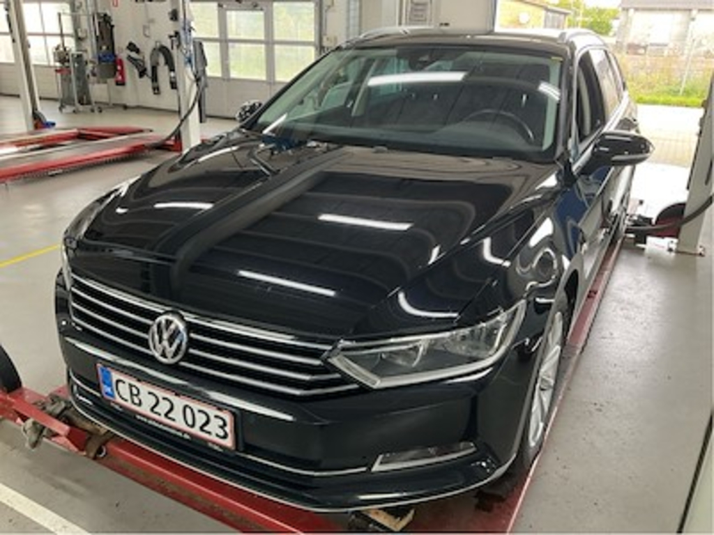 Volkswagen Passat 2.0 TDI 150 SCR HIGHLINE PREMIUM DSG VARIANT UA!,