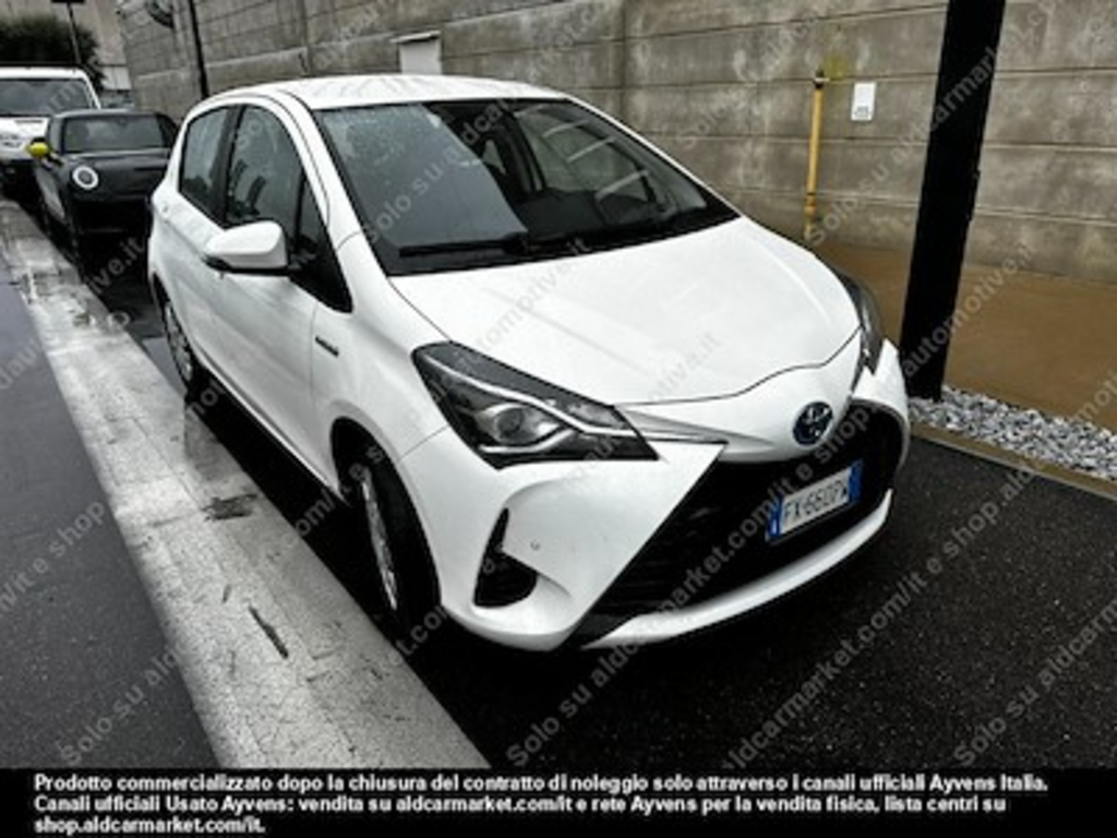 Toyota yaris 1.5 hybrid cool my18 -