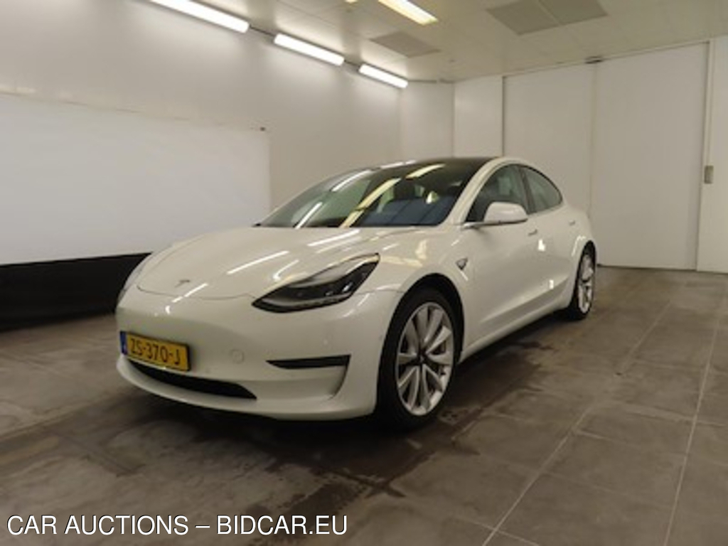 Tesla Model 3 Standard Range Plus RWD 4d