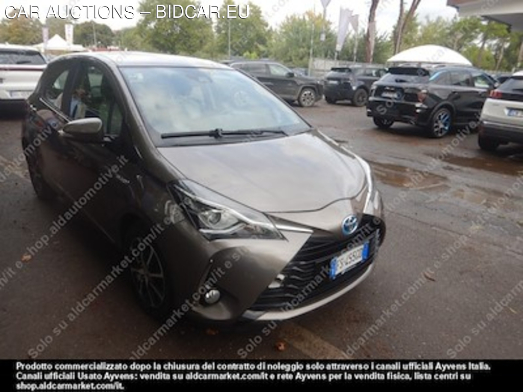 Toyota yaris 1.5 hybrid active hatchback -