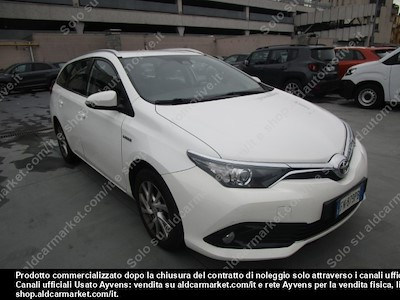 Toyota auris hybrid active touring sports -