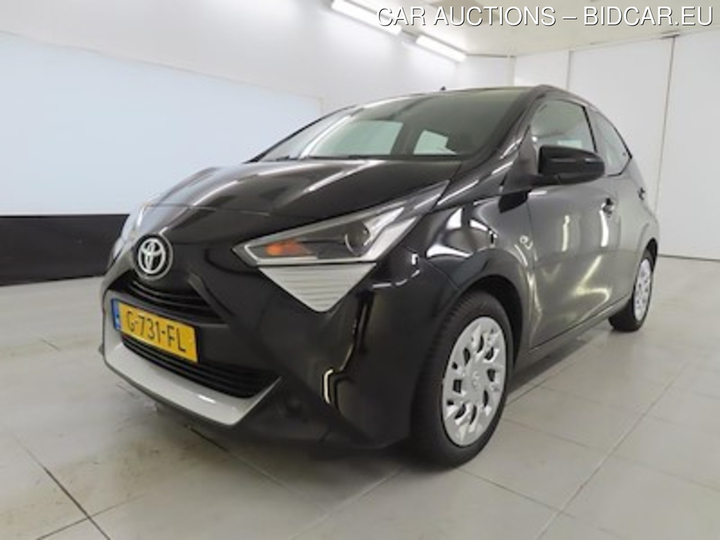 Toyota Aygo 1.0 VVT-i x-play 5d