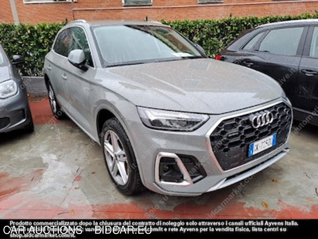 Audi Q5 40 tdi S line -