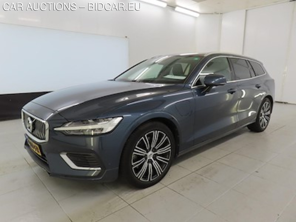 Volvo V60 T8 Twin Engine AWD Geartronic Inscript 5d