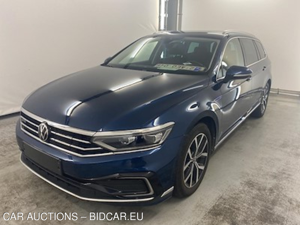 Volkswagen Passat variant 1.4 TSI MSQ VARIANT GTE BUSINESS