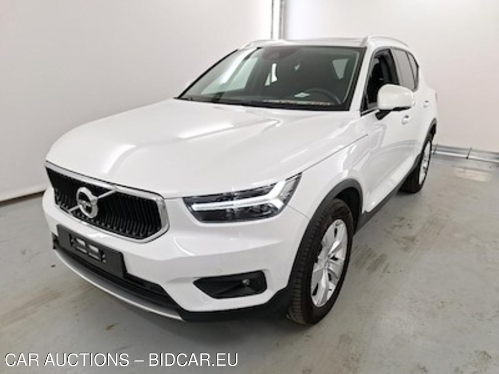 Volvo XC40 1.5 T3 MOMENTUM PRO