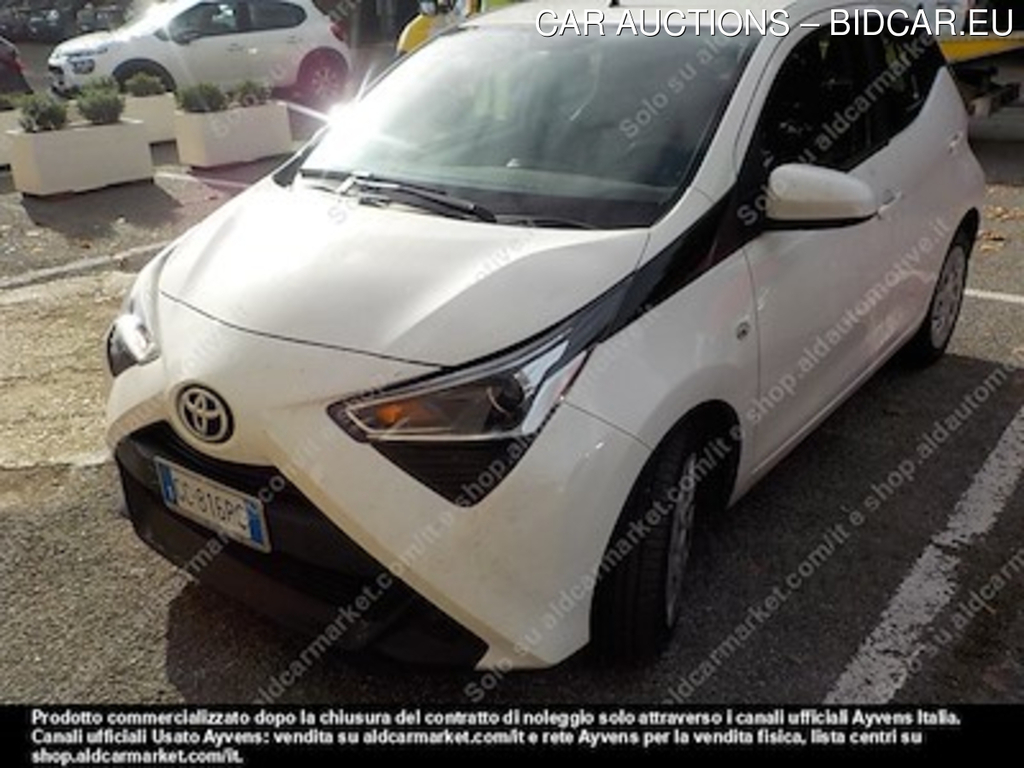 Toyota aygo connect 1.0 vvt-i x-business -