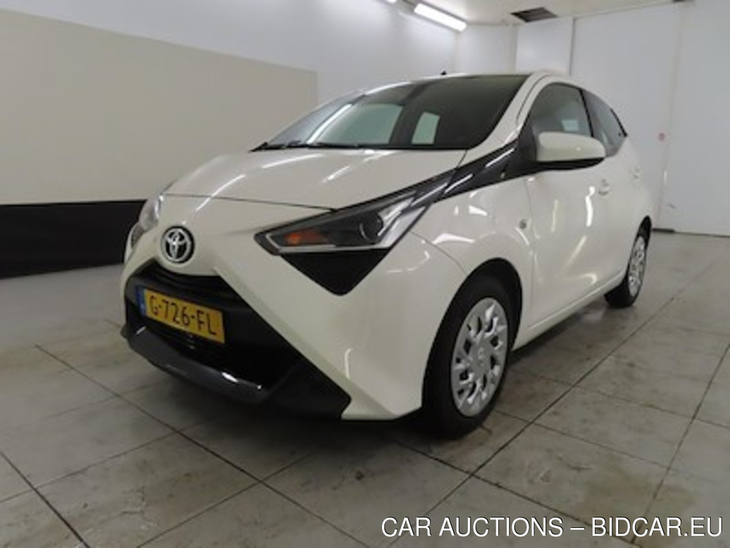 Toyota Aygo 1.0 VVT-i x-play 5d