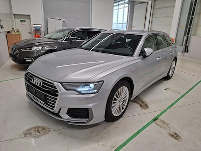 Audi A6 Avant 40 TDI quattro S-tronic Design 150