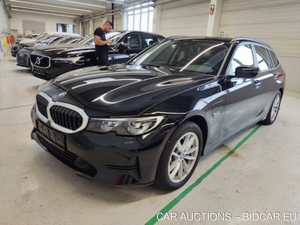 BMW Series 3 330e Xdrive A 135KW