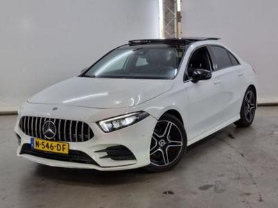 MERCEDES-BENZ A-KLASSE 200 Launch Edition Premium Plus