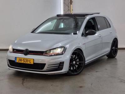 VOLKSWAGEN GOLF 2.0 TSI GTI Performance