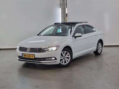 VOLKSWAGEN PASSAT 1.6 TDI Connected Series