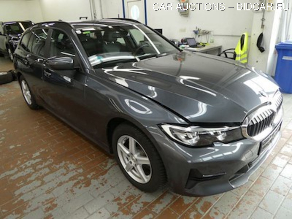 BMW series 3 2.0 318D TOURING A ADVANTAGE