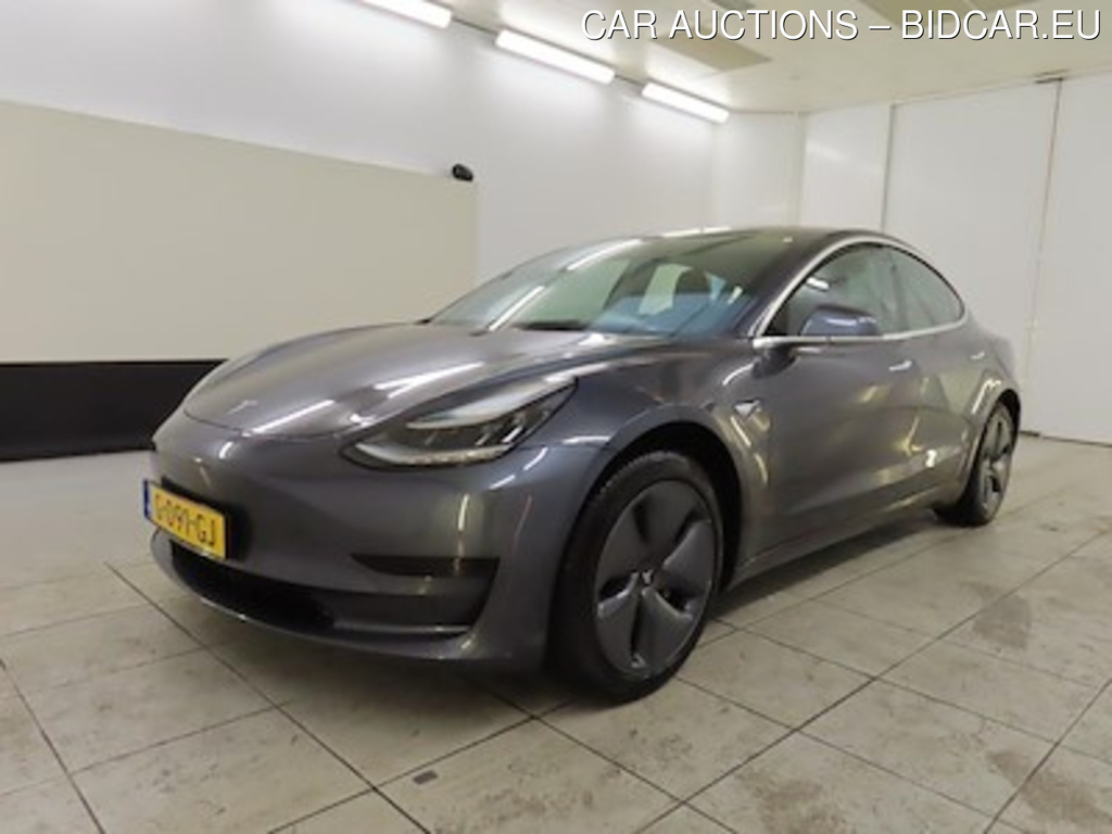 Tesla Model 3 Standard Range Plus RWD 4d