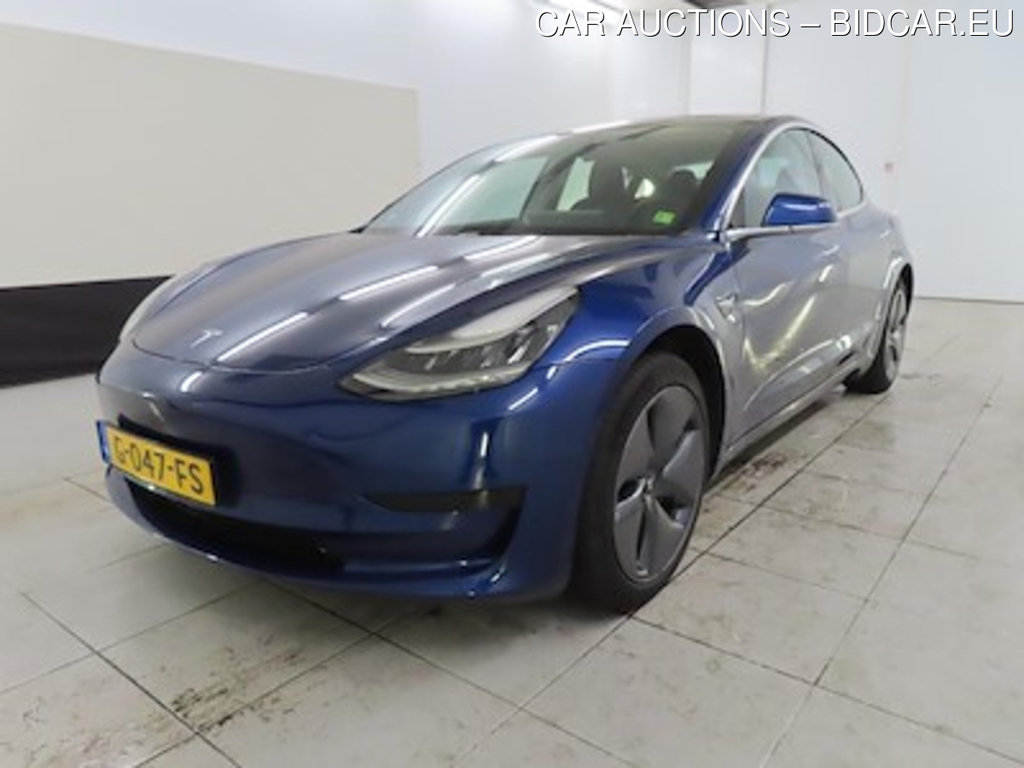 Tesla Model 3 Standard Range Plus RWD 4d