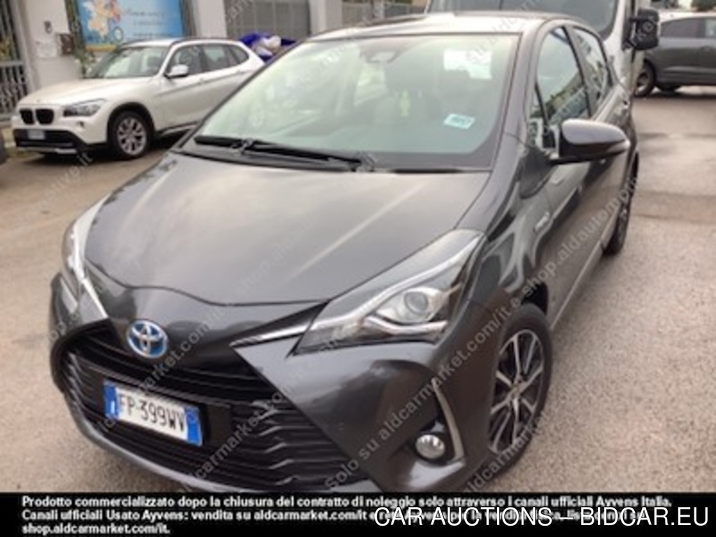 Toyota yaris 1.5 hybrid active hatchback -