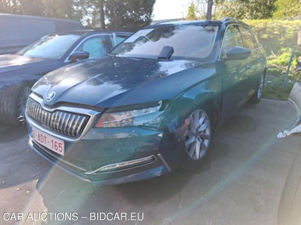 Skoda Superb combi 1.4 TSI PHEV AMBITION DSG AUT