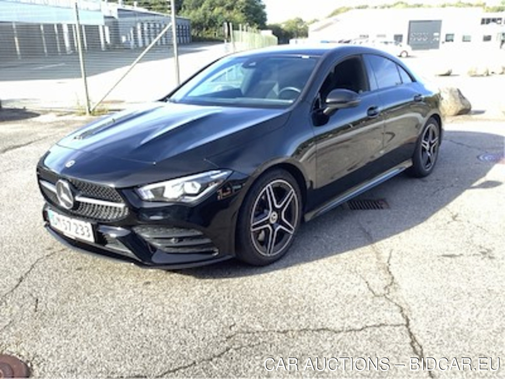 Mercedes-Benz CLA 2.0 CLA 220 DCT BUSINESS coupe AMG UA!,