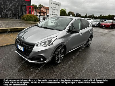 Peugeot 208 GT line puretech turbo -