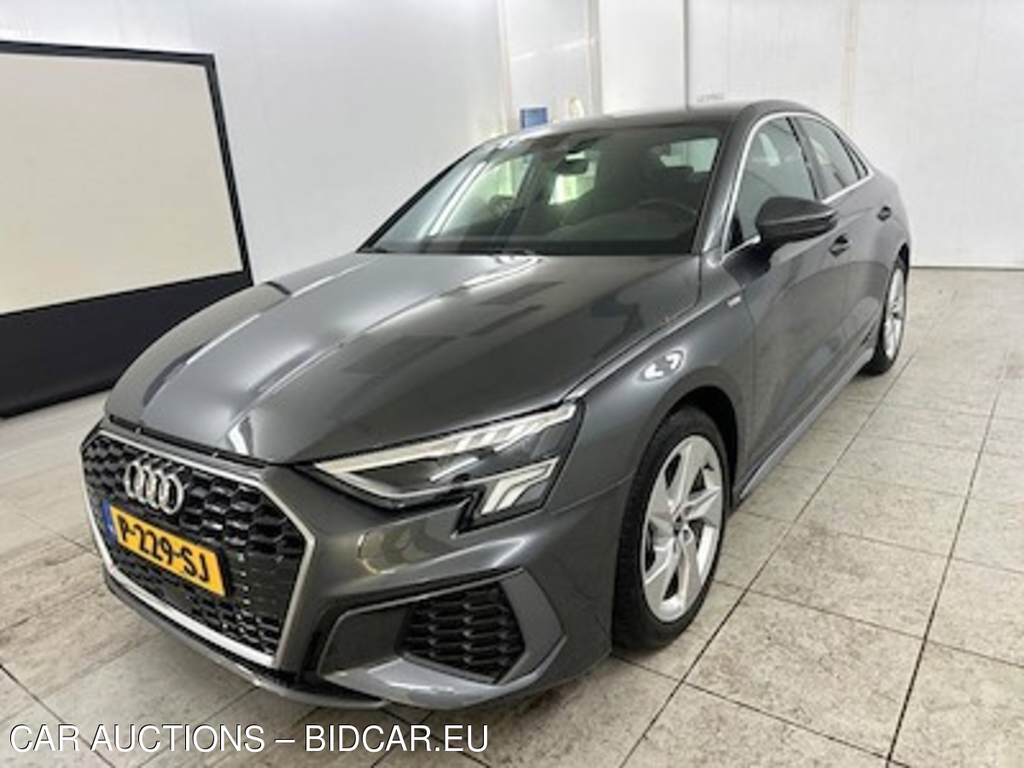 Audi A3 limousine 30 TFSI S tronic S edition