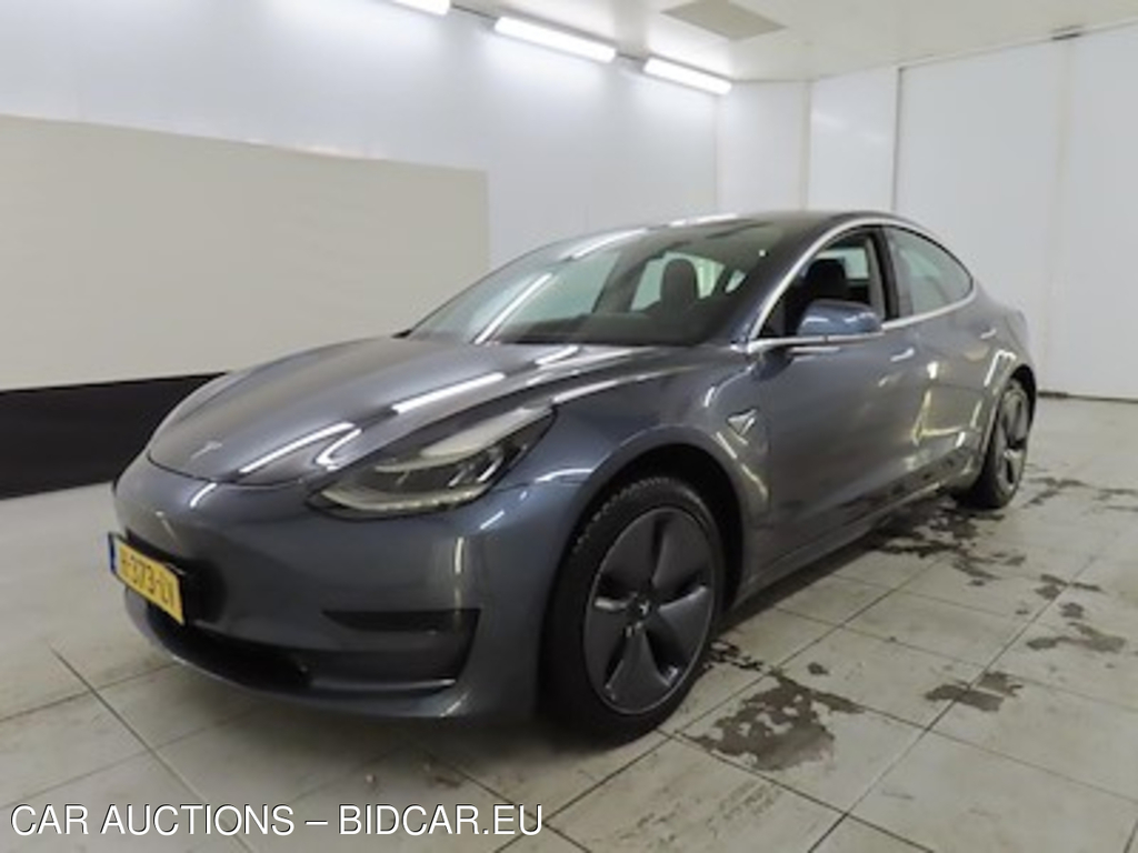 Tesla Model 3 Standard Range Plus RWD 4d