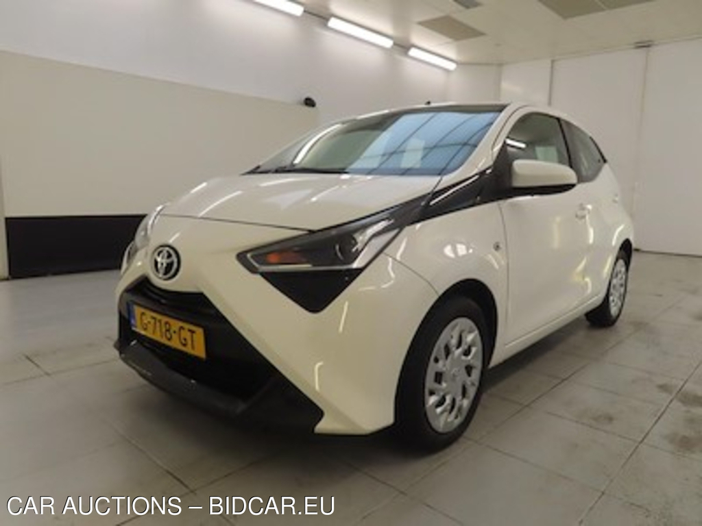 Toyota Aygo 1.0 VVT-i x-play 5d