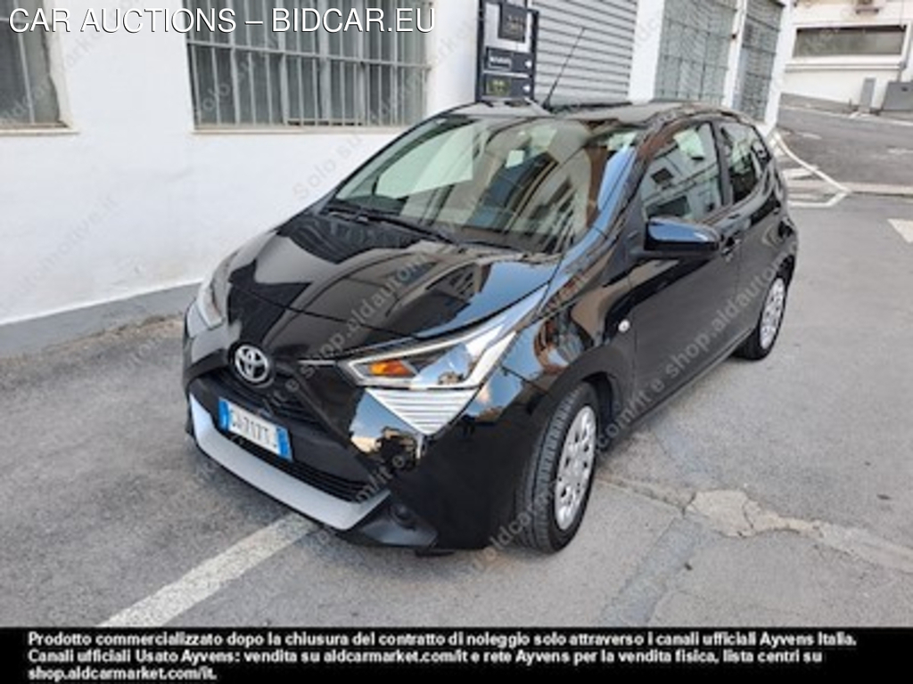 Toyota aygo connect 1.0 vvt-i x-business -