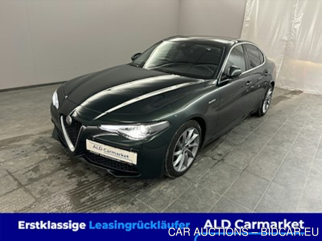 Alfa Romeo Giulia 2.0 Turbo 16V AT8 Super Limousine, 4-turig, Automatik, 8-Gang